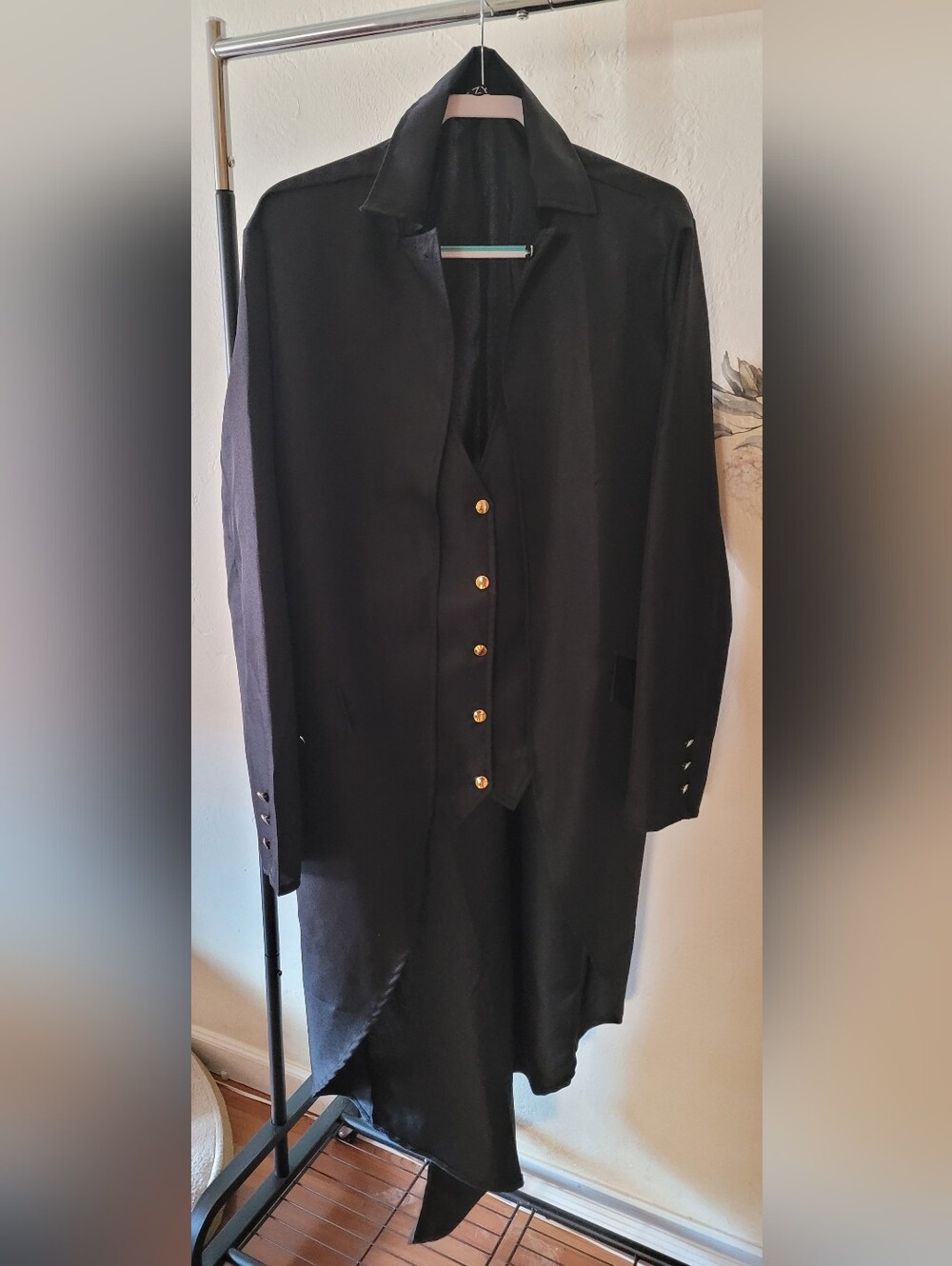Costume Wear: Black Men's Tailcoat Suit Jacket w/ sewn-in Vest